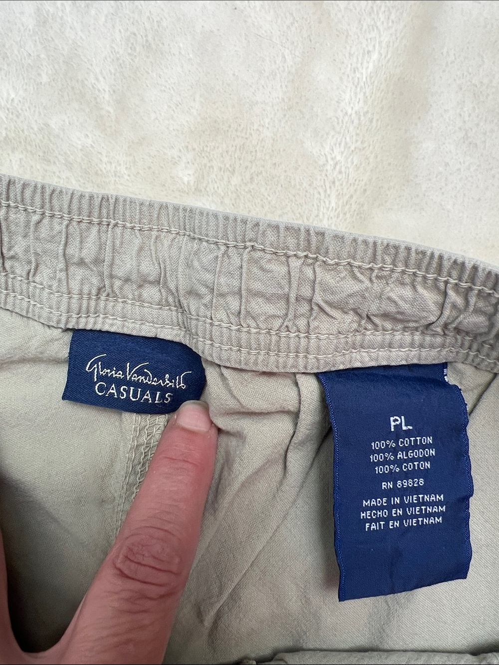 GLORIA VANDERBILT 🏝️ BUNDLE OF 2 COTTON TAN/GREEN CAPRI PANTS Women’s Petite L - Picture 6 of 6